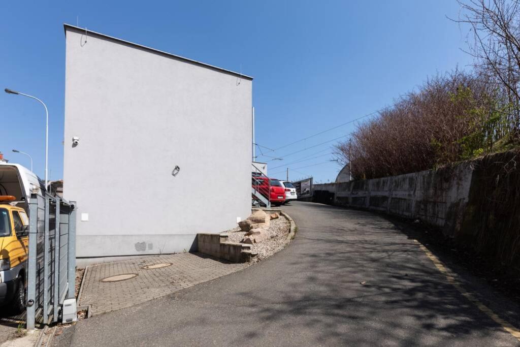 Apartment Jt's Fricova Str. *